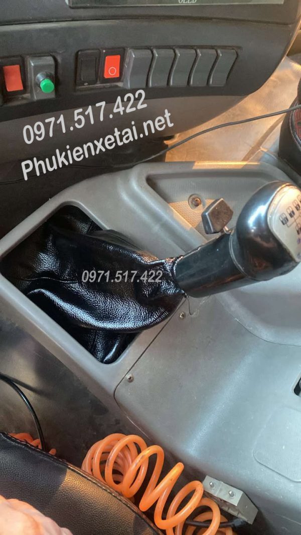 Chụp bụi hộp số xe tải Dongfeng