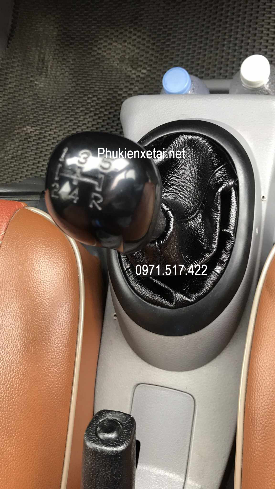 Chụp bụi cần số Thaco Towner